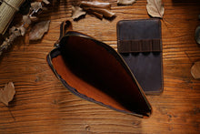 Load image into Gallery viewer, Heritage Leather Zipper Case - Limited Edition