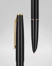 Load image into Gallery viewer, Ebon Elegance Fountain Pen