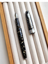 Load image into Gallery viewer, Van Gogh Sky Fountain Pen - Limited Edition - Original Kawaii Pen