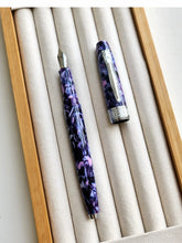 Load image into Gallery viewer, Van Gogh Sky Fountain Pen - Limited Edition - Original Kawaii Pen