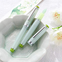 Load image into Gallery viewer, Emerald DualCraft Fountain Pen Set – Signature Edition