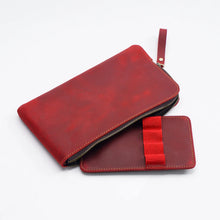 Load image into Gallery viewer, Heritage Leather Zipper Case - Limited Edition