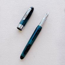 Load image into Gallery viewer, Van Gogh Sky Fountain Pen - Limited Edition - Original Kawaii Pen