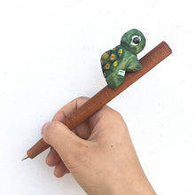 Load image into Gallery viewer, Handmade Wooden Animal Design Gel Pens