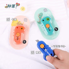 Load image into Gallery viewer, Dinosaur Style Mini Paper Cutter ( 3 colors)