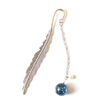 Load image into Gallery viewer, Ur Star Sign Noctilucent Feather Bookmarks