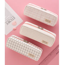 Load image into Gallery viewer, Large Capacity Plaid Pencil Cases (6 Colors)