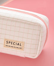 Load image into Gallery viewer, Large Capacity Plaid Pencil Cases (6 Colors)