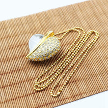 Load image into Gallery viewer, Exotic Golden Neckless Flash Drive