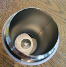 Load image into Gallery viewer, Daisy Stainless Steel Thermos