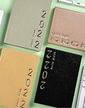 Load image into Gallery viewer, 2022 Bold Leather Notebook Planner (A5)