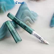 Load image into Gallery viewer, Pilot Kakuno Green Glass Fountain Pen Set - Limited Edition