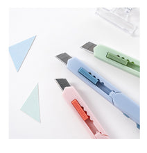 Load image into Gallery viewer, Multi-Purpose Paper Cutter & Scissors