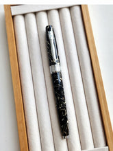 Load image into Gallery viewer, Van Gogh Sky Fountain Pen - Limited Edition - Original Kawaii Pen
