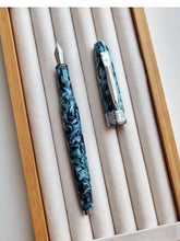 Load image into Gallery viewer, Van Gogh Sky Fountain Pen - Limited Edition - Original Kawaii Pen

