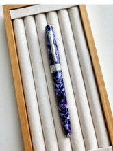 Load image into Gallery viewer, Van Gogh Sky Fountain Pen - Limited Edition - Original Kawaii Pen
