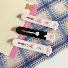 Load image into Gallery viewer, Mini Cat Paw Paper Cutter (3colors)
