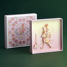 Load image into Gallery viewer, Japanese Floral Metal Bookmarks - Limited Edition
